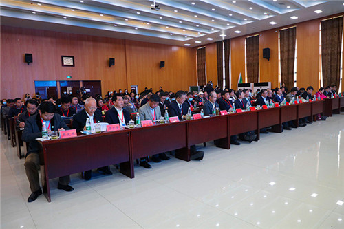 全国农科研究生志愿服务联盟成立大会暨产学融合助力绿色发展和乡村振兴论坛在压球官方网站_压球(中国)股份有限公司,举办